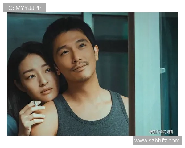 足球球星与女友相爱多年情感历程揭秘 揭开他们爱情背后的故事